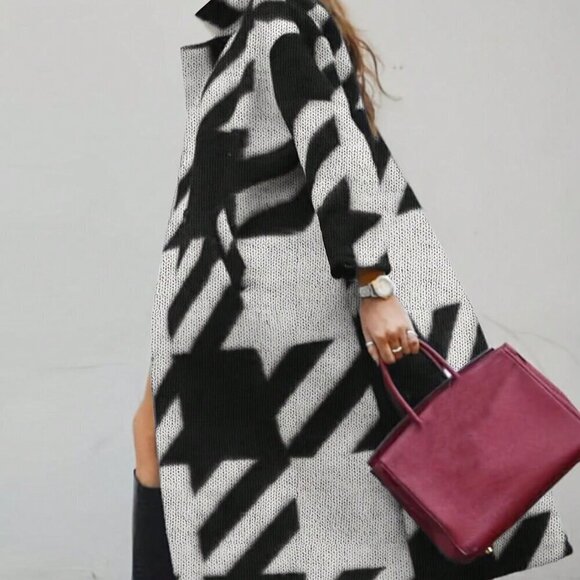 Black & White Casual Women's Contrast Color Long Sleeve Printed Knit Cardigan - Picture 2 of 4